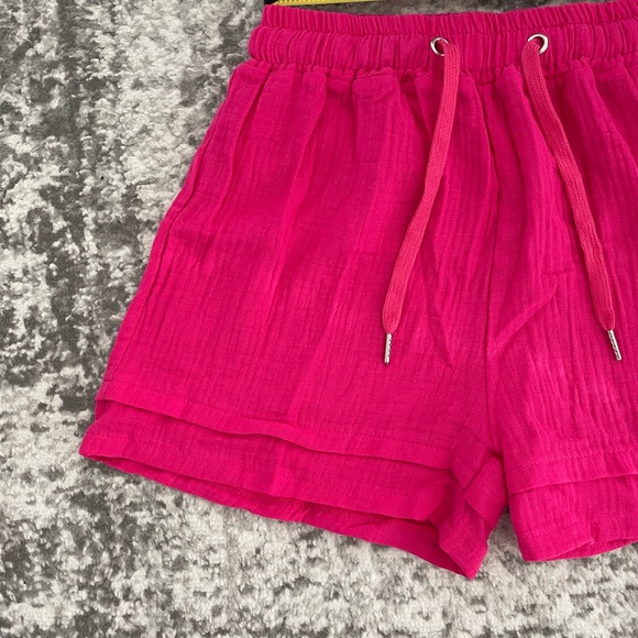 3/$40 New crinkle look shorts sz xs. - Picture 3 of 5